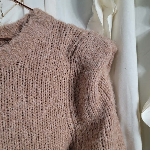 Naadam Structured Shoulder Chunky Knit  Sweater in Camel XL Wool Cashmere - Picture 5 of 9
